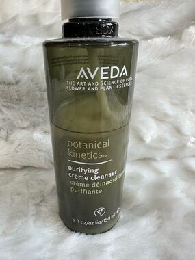 Aveda Botanical Kinetics Purifying Creme Cleanser